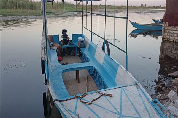 رجال الجيل الرابع في صناعة السفن بأسيوط