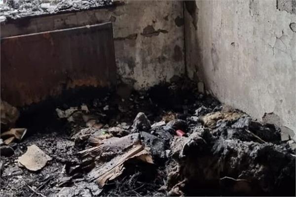 خلل في شاحن فتاة يؤدي لتدمير منزل العائلة