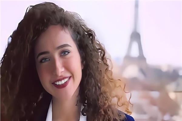 غادة والي مصممة الجرافيك