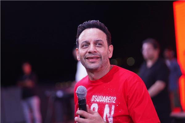 مصطفى قمر