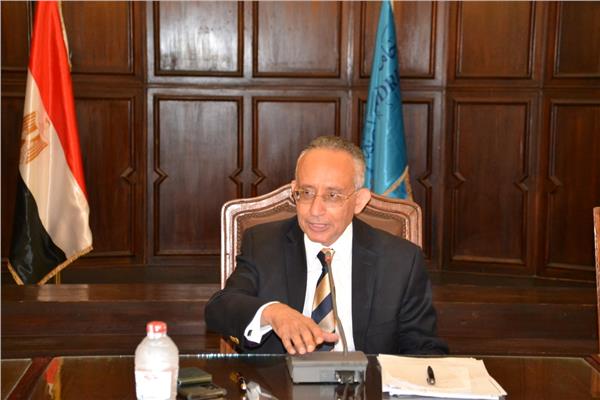 الدكتور أشرف الغندور نائب رئيس جامعة الاسكندرية