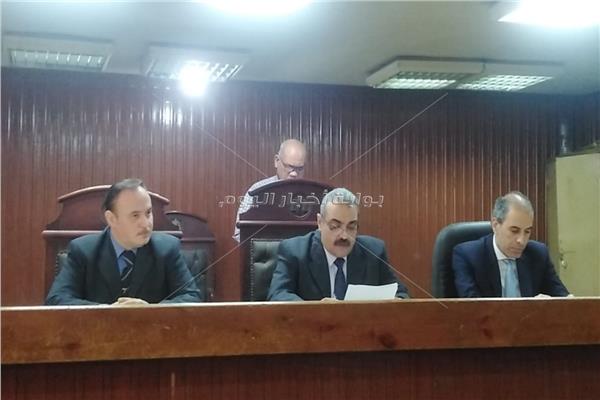 هيئة المحكمة برئاسة المستشار أشرف فتحي حلمي