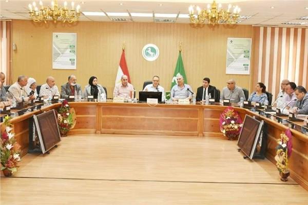 الدكتور ممدوح غراب محافظ الشرقية