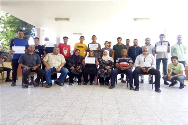 فعاليات تدريب الشباب حرفيًا على المهن