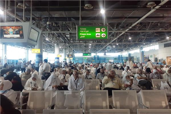 الحجاج بمطار القاهرة
