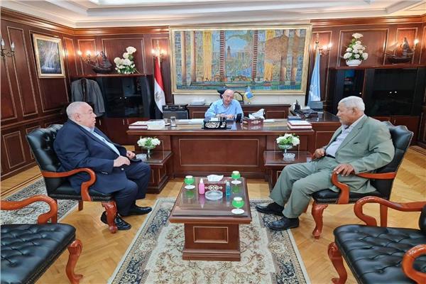 اجتماع لمحافظ الاسكندريه وفهيم لوضع الترتيبات النهائية لاستضافة البطولة العربية لكمال الاجسام 