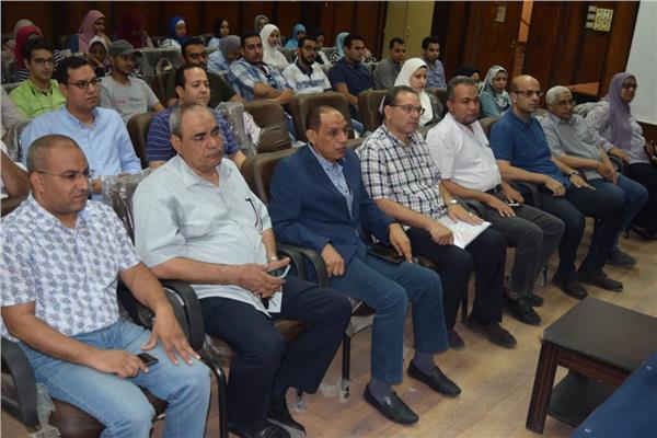 ندوة عن العنف الإلكتروني