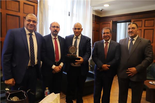 "غرفة الإسكندرية" تستقبل وفد من الغرفة التجارية العربية البرازيلية لبحث سبل التعاون