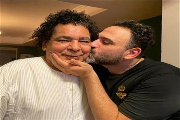 أكرم حسني