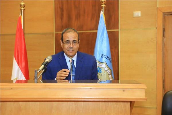  " الفقي " يشهد حفل تخرج الدفعة العاشرة لهندسة سوهاج