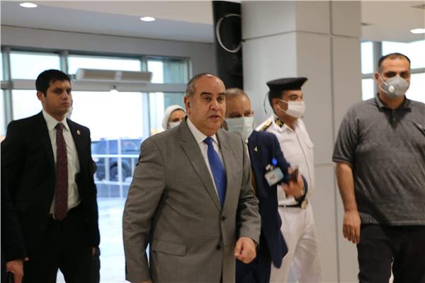وزير الطيران: الرئيس السيسى ساهم فى نجاح التعاون فى مجال الطيران 
