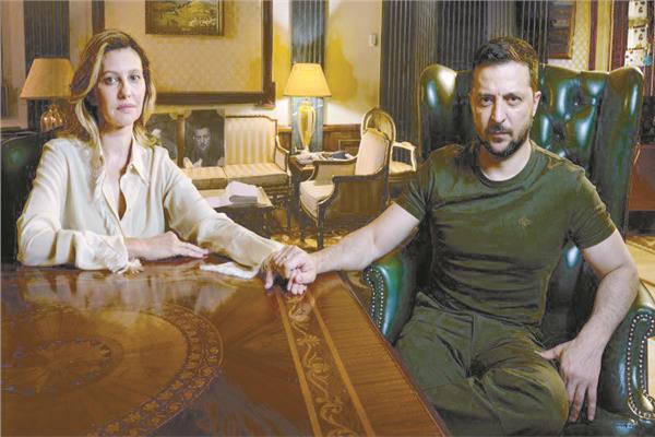 الرئيس الأوكرانى وزوجته فى جلسة تصوير مجلة فوج