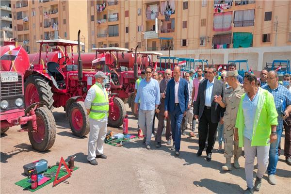 محافظ البحيرة يتفقد جاهزية المعدات والمركبات بمركزي إيتاى البارود و شبراخيت لمجابهة الأزمات والكوارث