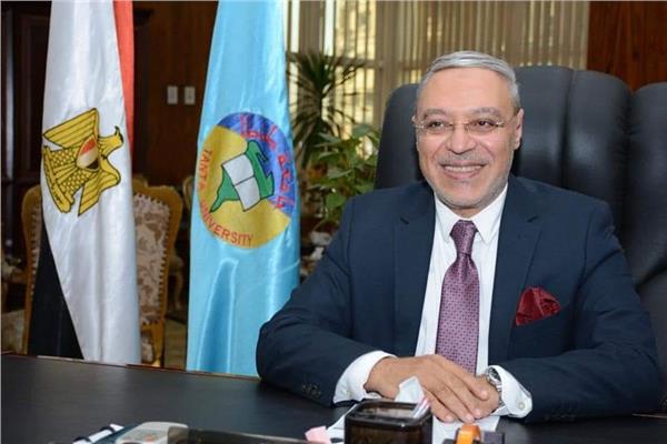 الدكتور محمود زكي، رئيس جامعة طنطا
