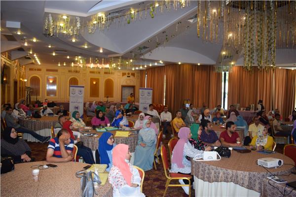  أفراد مجتمع الإعاقة الذهنية 