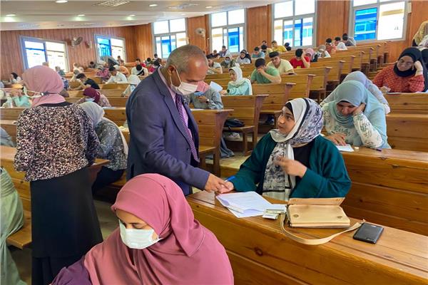 تفقد أعمال اختبارات القدرات بجامعة كفرالشيخ