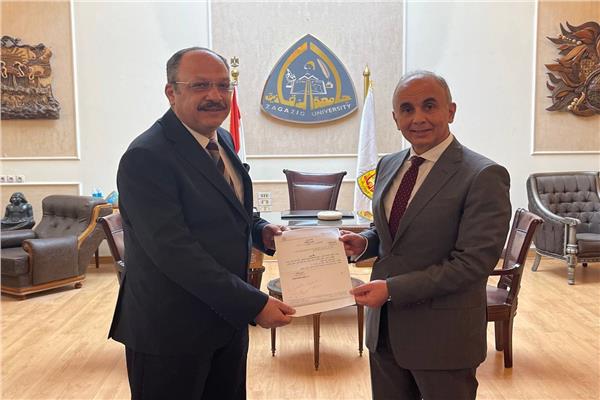 الدكتور عثمان شعلان رئيس جامعة الزقازيق