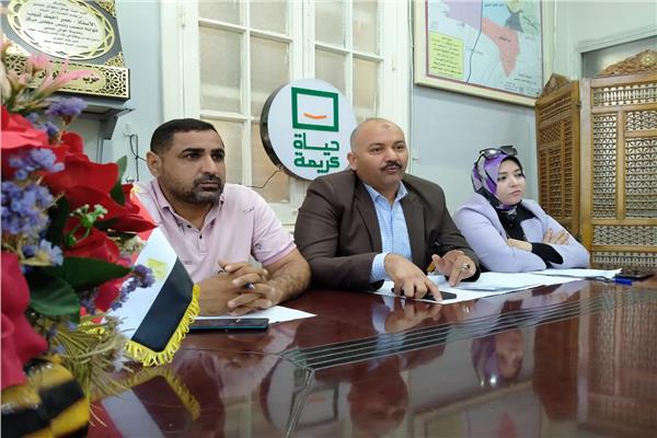  ٦٠٠ حاوية نظافة   لمدارس قرى "حياة كريمة " بالبحيرة 