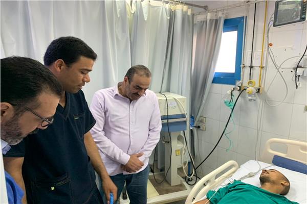  محافظ كفر الشيخ يوفد السكرتير العام للاطمئنان على مصابي رافد الطريق الدولي وتواصل معهم هاتفيا
