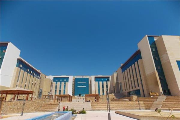 الجامعات الأهلية توفر عددا من الكليات العلمية للطلاب