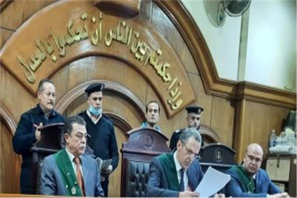 هيئة المحكمة برئاسة المستشار ياسر سنجاب