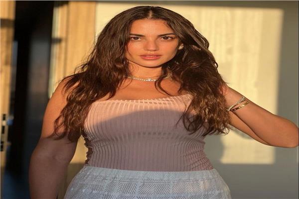 درة تتألق على انستجرام دون ماكياج 
