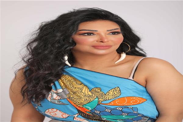 شاهيناز