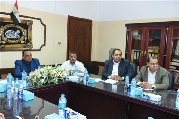 انعقاد الجلسة الأولى لمجلس كلية الصيدلة بجامعة سوهاج