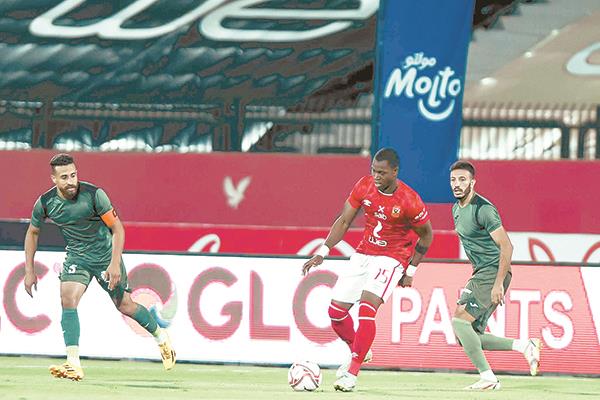 الأهلى يفوز فى مبارياته الأخيرة بدون أداء
