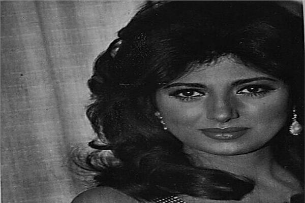 نبيلة عبيد