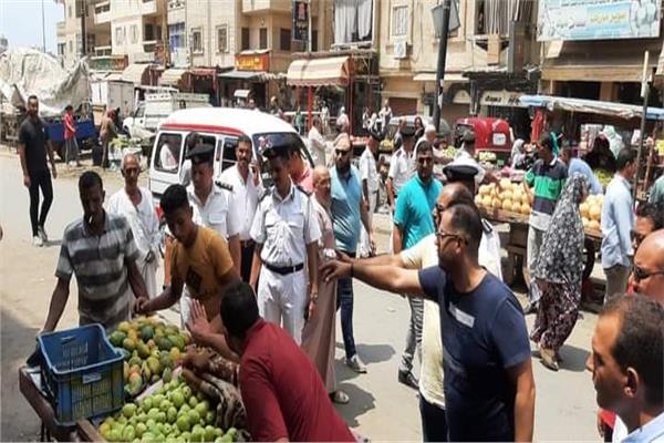 رفع كافة الإشغالات بالشوارع والطرق