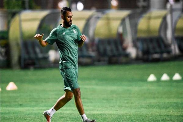 حسام عاشور