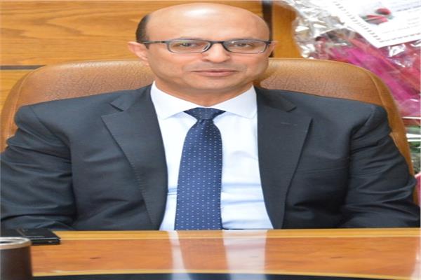  الدكتور احمد المنشاوى القائم بعمل رئيس جامعة أسيوط