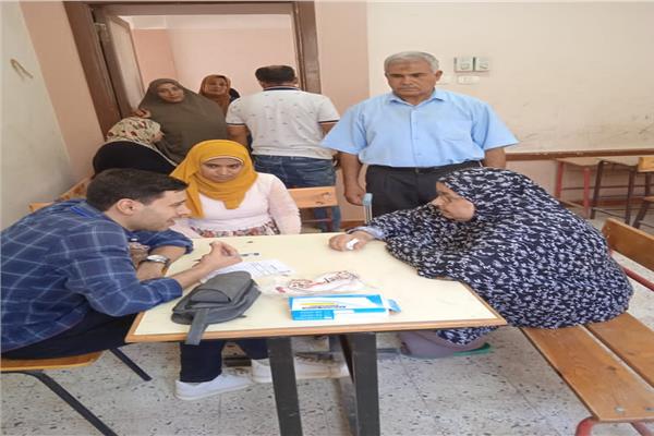 جانب من القوافل الطبية 
