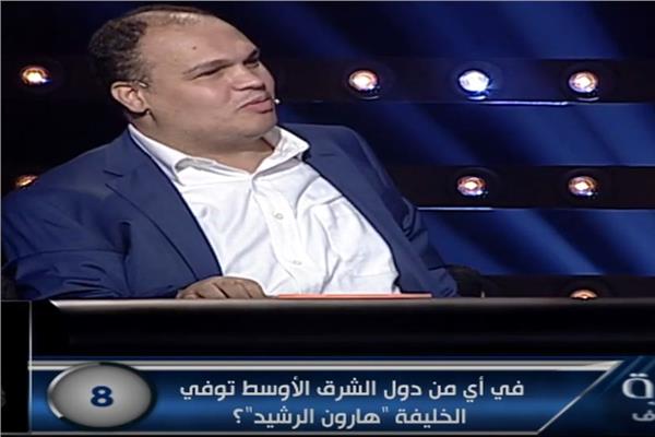 العباقرة قادرون باختلاف