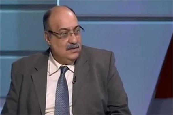  الدكتور عمرو مدكور