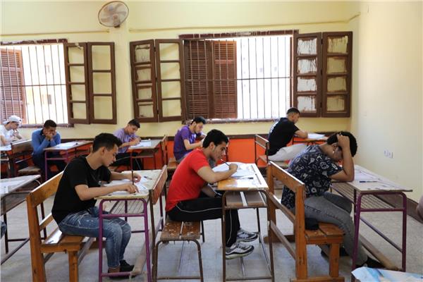 طلاب الثانوية العامة