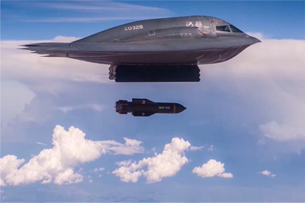قاذفة القناتبل B-2 Spirit Bomber