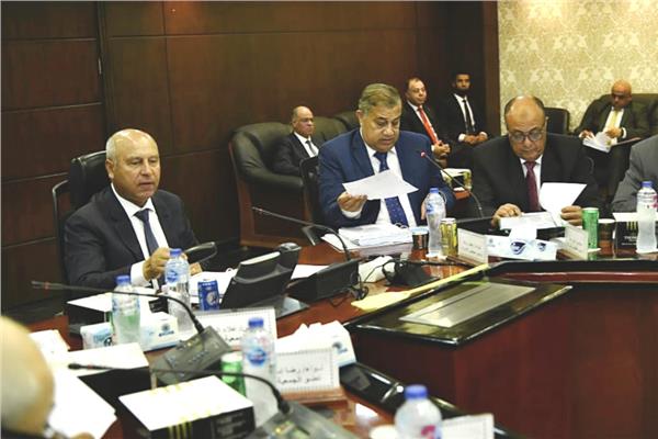  اجتماع الجمعيتين العموميتين العادية وغير العادية للشركة القابضة لمشروعات الطرق والكباري