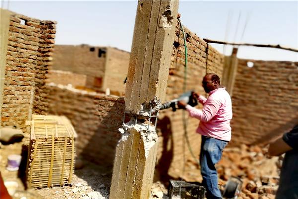 حملة لإزالة مخالفات البناء 