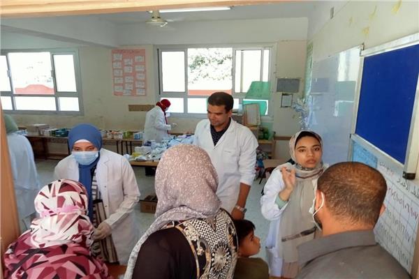 القافلة الشاملة لجامعة القناه تقدم العلاج والدواء بالمجان ل ٤٣٦ مواطن بالسويس