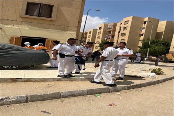جانب من حملات ازالة المخالفات بالمدن الجديدة