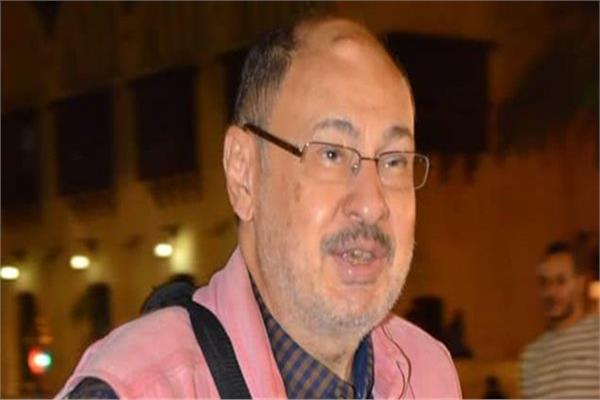 الفنان انتصار عبد الفتاح