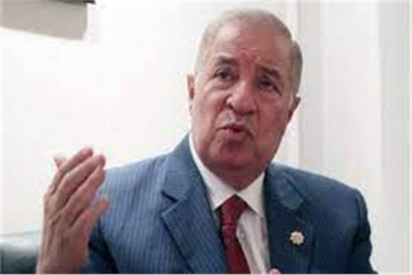  الدكتور محرم هلال