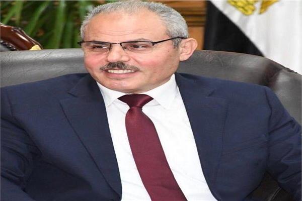  الدكتور ناصر مندور رئيس جامعة قناة السويس