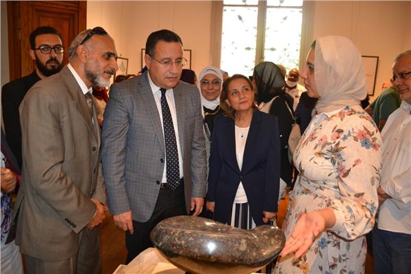 رئيس جامعة الإسكندرية خلال افتتاح ملتقى الإبداع السنوي لطلاب  الفنون الجميلة