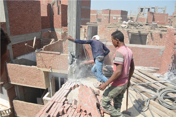 إزالة بالبناء المُخالف بدون ترخيص والتعديات 