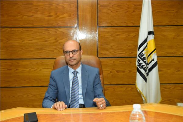  الدكتور أحمد المنشاوى القائم بعمل رئيس جامعة أسيوط