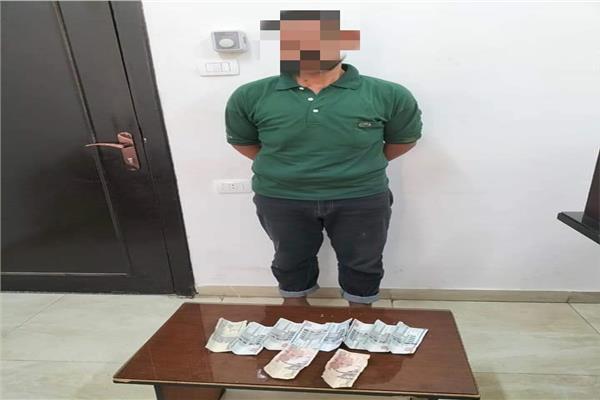 ضبط عدد من الأشخاص ممتهني مهنة السايس  لفرضهم إتاوات على أصحاب السيارات 