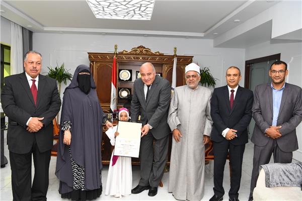 اللواء أشرف الداودي محافظ قنا 